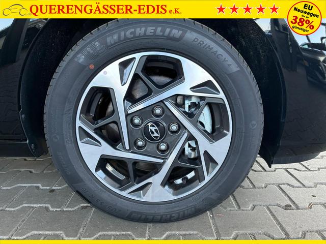 Hyundai i30 Kombi Comfort 1.5 GDI 95PS 6MT Navi / PDC V&H. m. Kamera LED Nebel 15'' LM 
