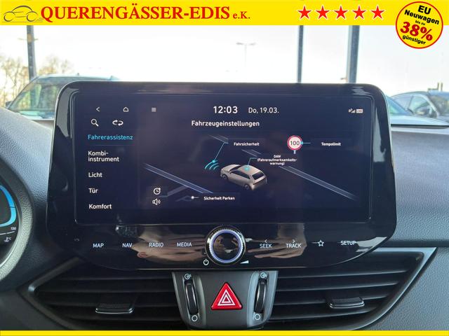 Hyundai i30 Kombi Comfort 1.5 GDI 95PS 6MT Navi / PDC V&H. m. Kamera LED Nebel 15'' LM 
