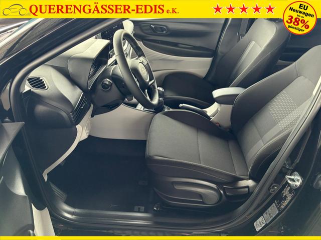 Hyundai i20 Pure 1.2 MPI / Navi PDC Hinten + Kamera Abgedunkelte Scheiben Tempomat Alu 16" 