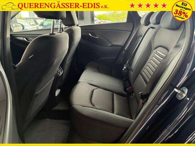 Hyundai i30 Kombi Comfort 1.5 GDI / Navi Tempomat Shz Vorne + Lenkrad heizung LED ALU 16'' 