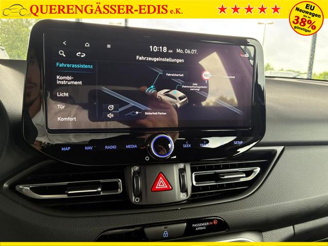 Hyundai i30 Kombi Comfort 1.5 GDI / Navi Tempomat Shz Vorne + Lenkrad heizung LED ALU 16'' 