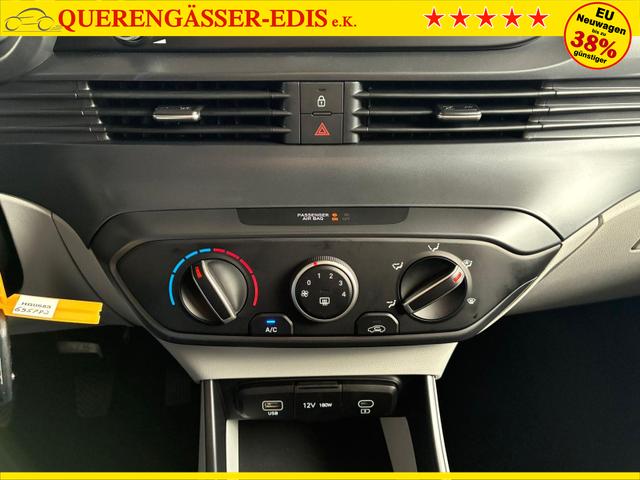 Hyundai i20 Pure 1.2 MPI / Navi PDC Hinten + Kamera Abgedunkelte Scheiben Tempomat Alu 16" 