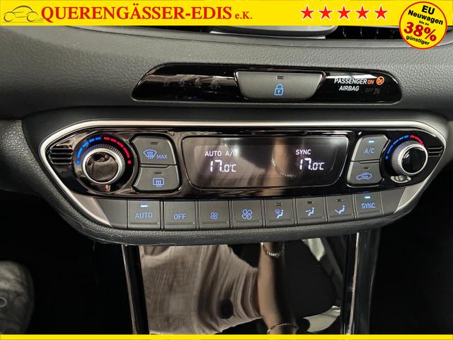 Hyundai i30 Kombi Comfort Plus 1.0 TGDI DCT / Navi Sitz + Lenkradheizung PDC V&H Kamera LED Alu 17" 