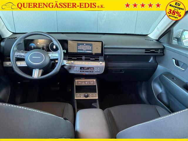 Hyundai KONA Comfort Plus 1.6 T-GDI DCT 4WD / Navi ACC Keyless Sitz + Lenkradheiz. Schiebedach LED Alu 18" 