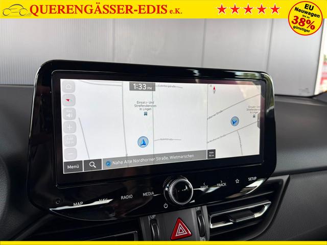 Hyundai i30 Kombi Comfort Plus 1.0 TGDI DCT/ Navi / Sitz + Lenkradheizung PDC V&H Kamera LED Alu 17" 