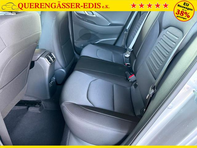 Hyundai i30 Kombi Comfort Plus 1.0 T-GDI DCT Navi/ Totwinkel Assistent/ PDC V&H + Kamera/ Alu 17" 