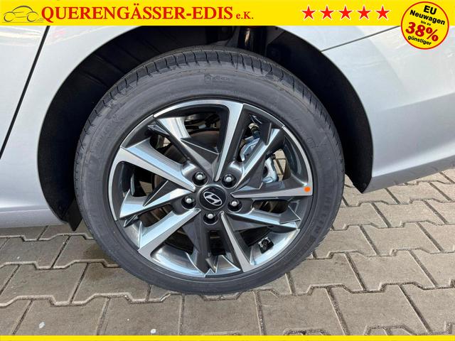 Hyundai i30 Kombi Comfort Plus 1.0 T-GDI DCT Navi/ Totwinkel Assistent/ PDC V&H + Kamera/ Alu 17" 