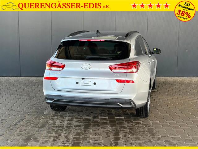 Hyundai i30 Kombi Comfort Plus 1.0 T-GDI DCT Navi/ Totwinkel Assistent/ PDC V&H + Kamera/ Alu 17" 