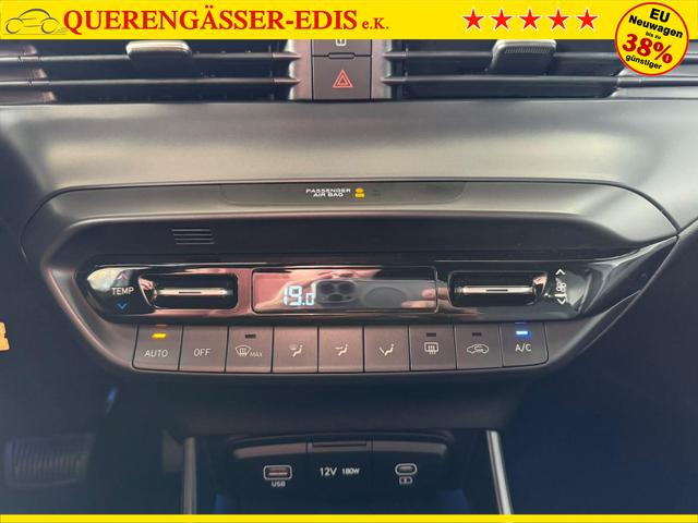 Hyundai i20 Black-Line STYLE 1,0 T-GDi 7-DCT / Navi Tempomat Spurhalteassistent Kamera Sitz + Lenkradheizung LED 