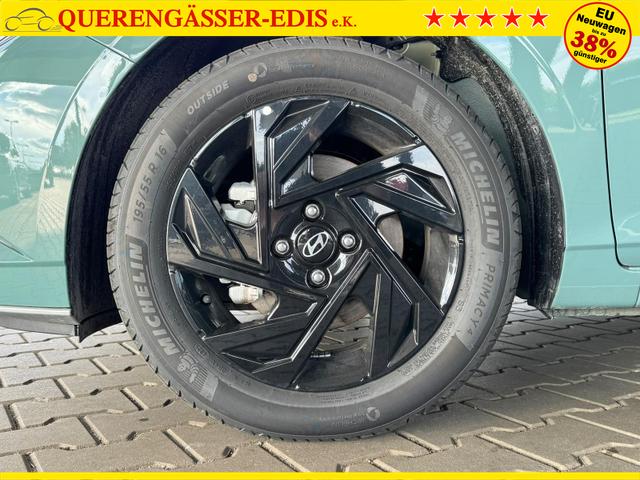 Hyundai i20 Smart 1.0 T-GDi 90PS 6MT Black Pack / Kamera Navi Fernlichtassistent Tempomat Sitz + Lenkradheizung Alu 16" 