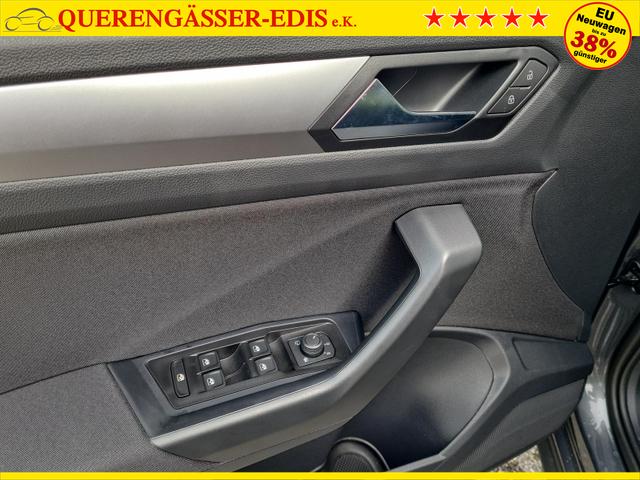 Volkswagen T-Roc Life 1.5 TSI DSG AHK vorNAVI ACC Kamera 