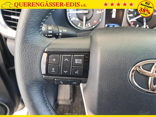 Toyota Hilux Double Cab Comfort 4x4 2.4D DoubleCab AHK RSA PCS LDA 