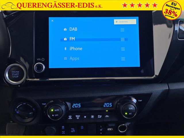 Toyota Hilux Double Cab Comfort 4x4 2.4D DoubleCab AHK RSA PCS LDA 