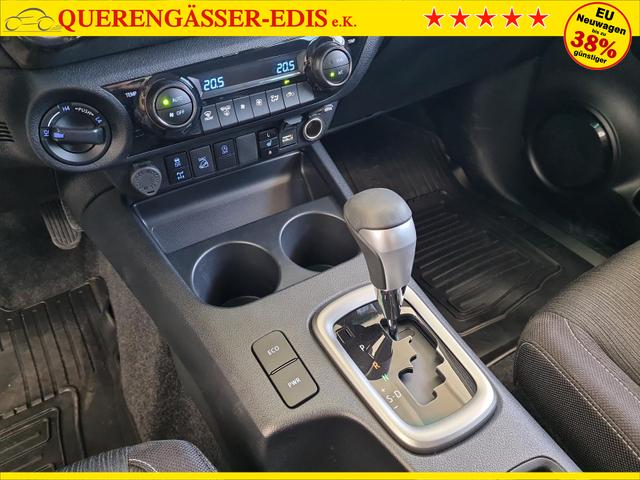Toyota Hilux Double Cab Comfort 4x4 2.4D DoubleCab AHK RSA PCS LDA 
