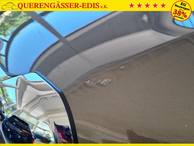 Toyota Hilux Double Cab Comfort 4x4 2.4D DoubleCab AHK RSA PCS LDA 