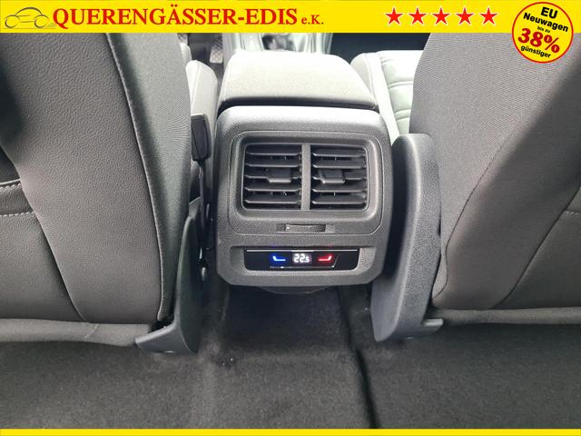 Volkswagen Touran Comfortline BMT/Start-Stopp 1.5 TSI DSG Comf. AHK Navi StHeiz KiSitze 