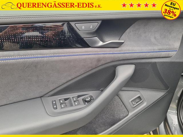 Volkswagen Passat Alltrack 2.0 TSI 195 kW 4Motion R-Line Signature DCCpro AHK H&K 
