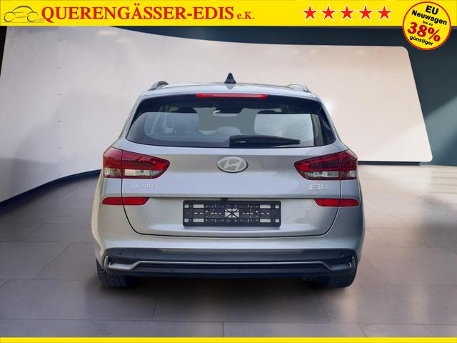 Hyundai i30 Kombi Advantage cw vAHK Navi LED DAB Kamera Winter 