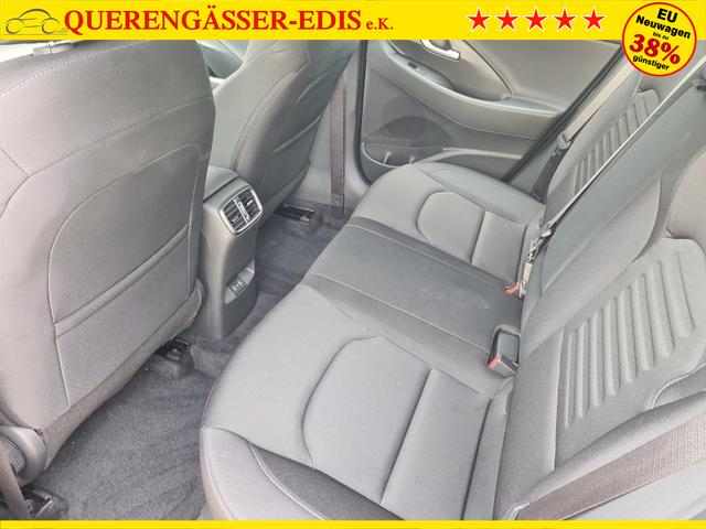 Hyundai i30 Kombi Advantage cw vAHK Navi LED DAB Kamera Winter 