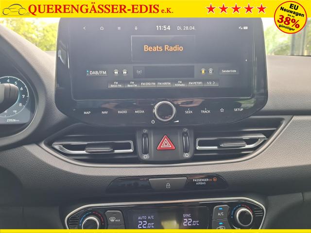 Hyundai i30 Kombi Advantage cw vAHK Navi LED DAB Kamera Winter 