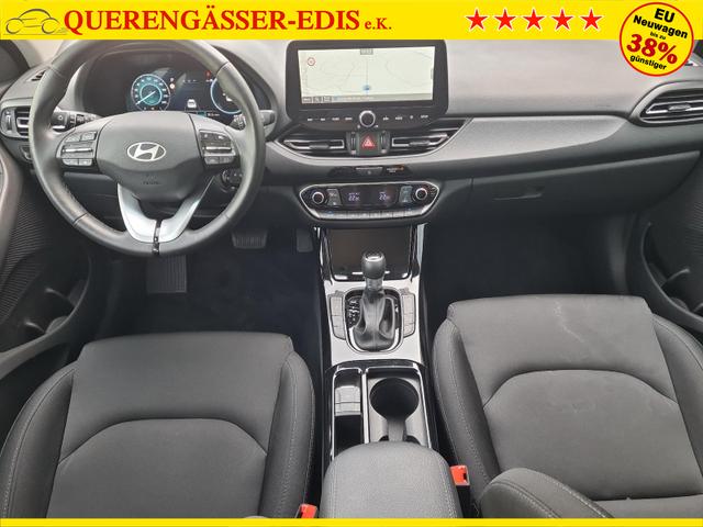 Hyundai i30 Kombi Advantage cw vAHK Navi LED DAB Kamera Winter 