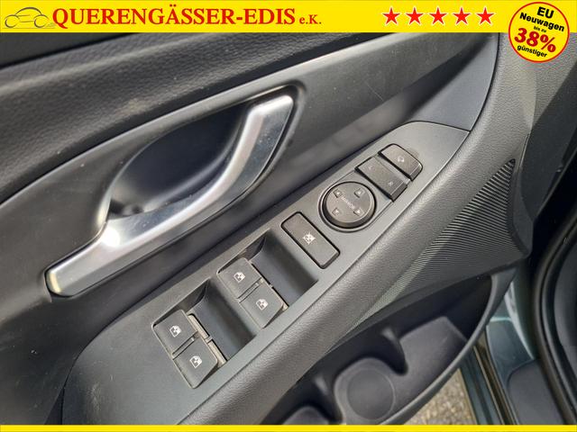 Hyundai i30 Kombi Advantage cw vAHK Navi LED DAB Kamera Winter 