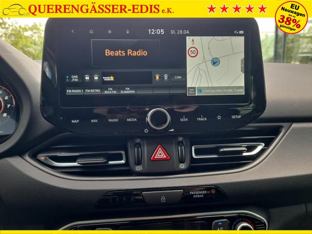 Hyundai i30 Kombi Advantage cw vAHK Navi LED DAB Kamera Winter 