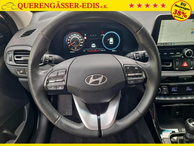 Hyundai i30 Kombi Advantage cw vAHK Navi LED DAB Kamera Winter 