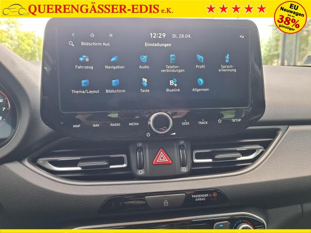 Hyundai i30 Kombi Advantage cw vAHK Navi LED DAB Kamera Winter 
