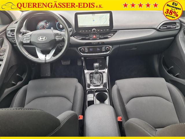 Hyundai i30 Kombi Advantage cw vAHK Navi LED DAB Kamera Winter 