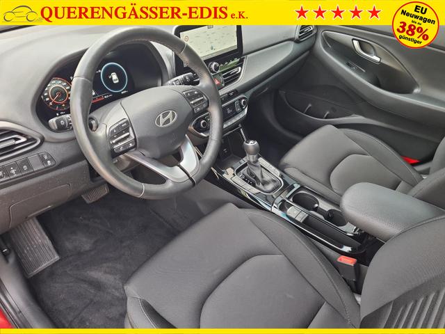Hyundai i30 Kombi Advantage cw vAHK Navi LED DAB Kamera Winter 