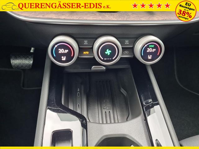 Skoda Superb Combi 2.0 TDI 142 kW 4x4 L&K AHK Canton Pano FahrAssistPLUS HeadUp 