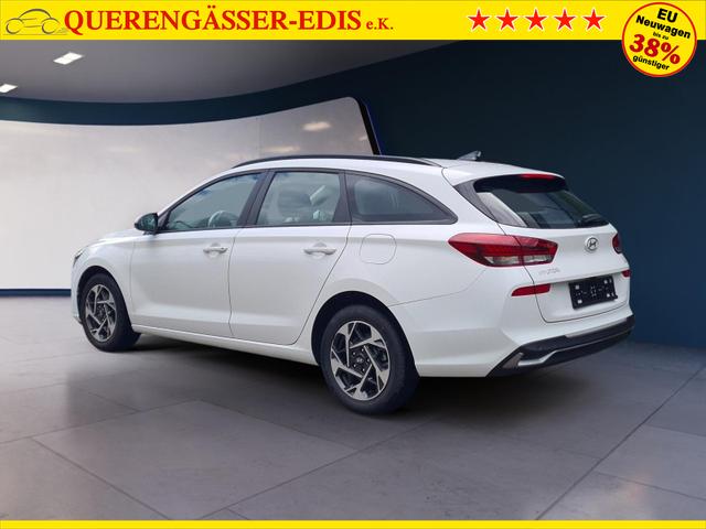Hyundai i30 Kombi Advantage cw vAHK Navi LED DAB Kamera Winter 