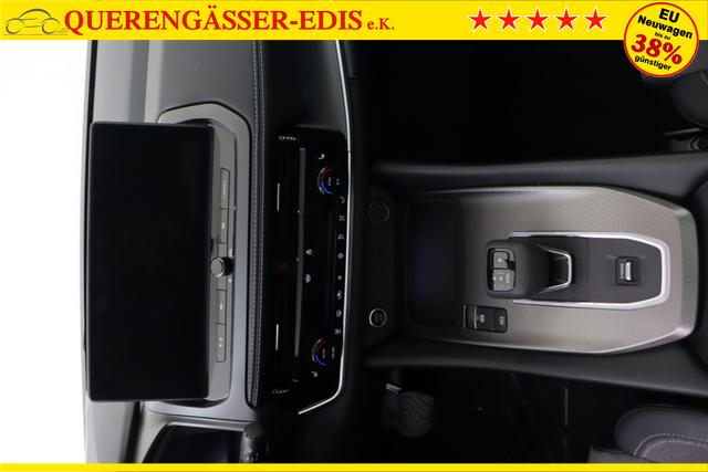Nissan Qashqai N-Connecta Winter Comfort + PANO 2 Tone 