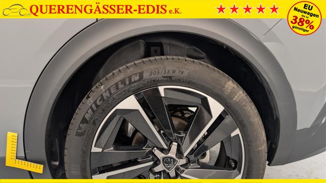 Peugeot 408 Hybrid 136 e-DCS6 Allure 