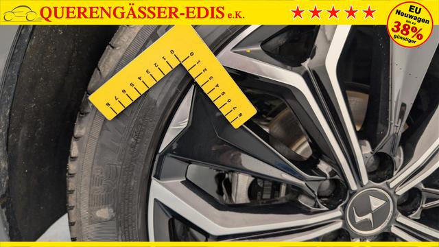 DS Automobiles 4 Hybride 145 e-DCT6 Etoile - Alcantara 