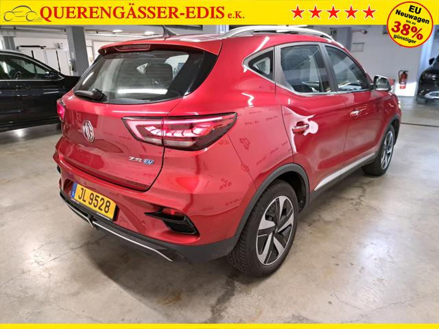 MG ZS Luxury 