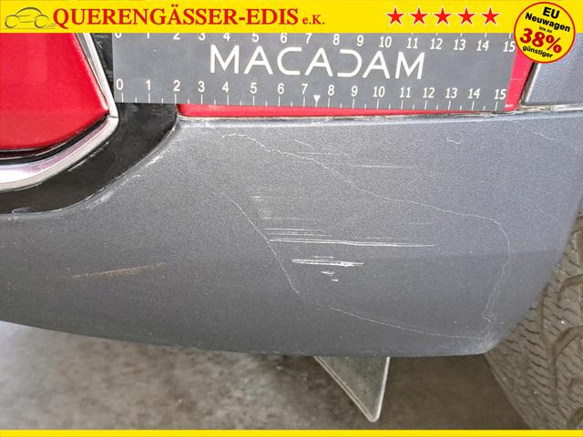 MG ZS Luxury 