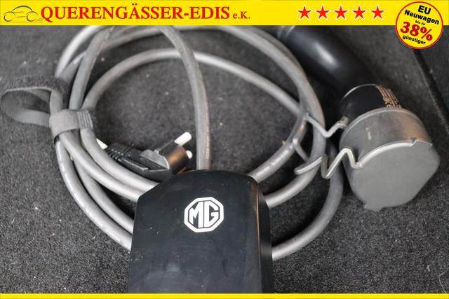 MG ZS Luxury 