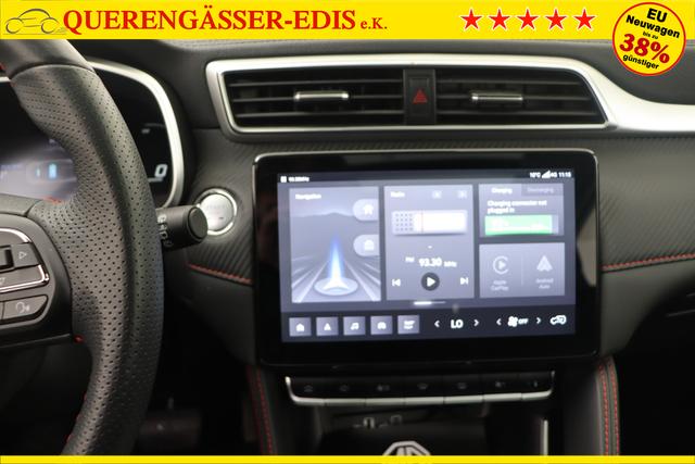MG ZS Luxury 