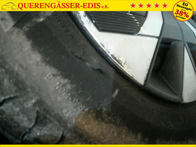 Peugeot e-208 Style 