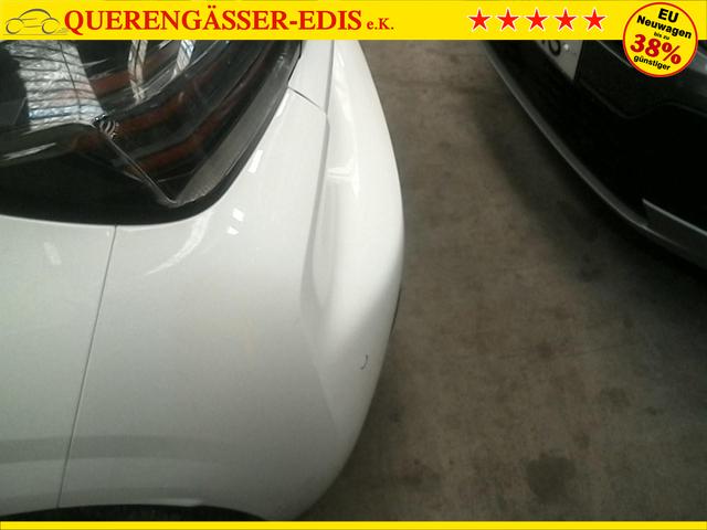 Peugeot e-208 Style 