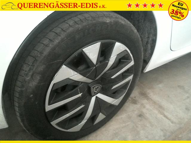 Peugeot e-208 Style 