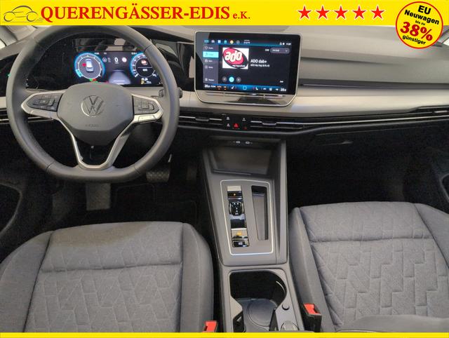 Volkswagen Golf Life Plus 