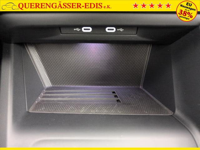 Volkswagen Golf Life Plus 