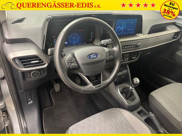 Ford Tourneo Courier Titanium 