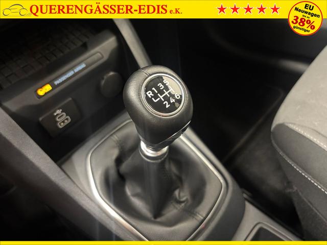 Ford Tourneo Courier Titanium 