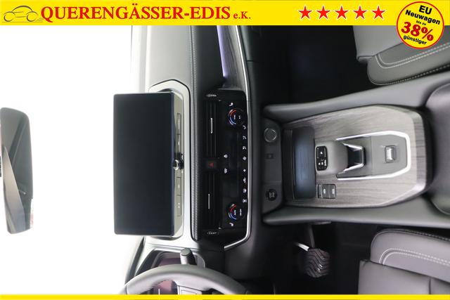 Nissan Qashqai Tekna 1.3 158 hp CVT 2WD 