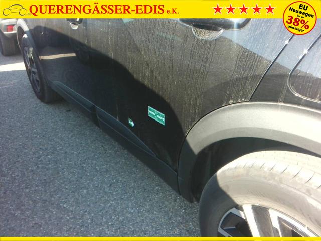 Peugeot 2008 Style 1.2L (1199cc) gasoline, 100 hp, S&S, 6-speed manual 