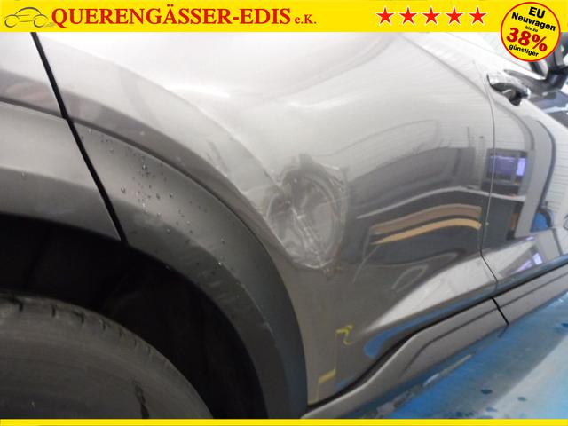 Nissan Juke N-Connecta 1.0L DIG-T 114 hp (turbo gasoline) 